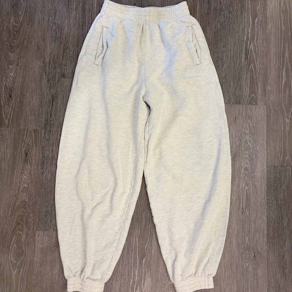Agolde Casual High-Waist Balloon Sweat Pants - Picture 2 of 5